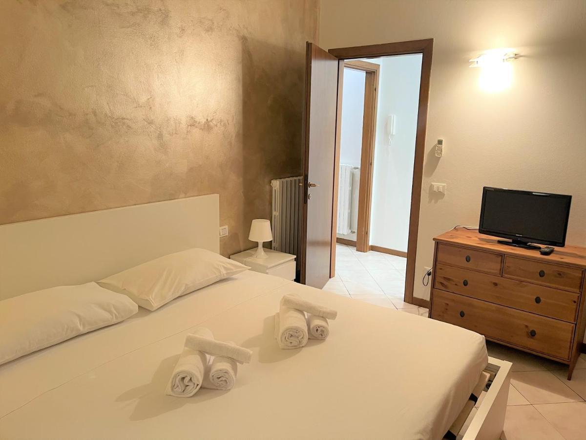 Desenzanoloft Le Petit Bijou - Restyling 2025 - Downtown ديسينسانو ديل غاردا المظهر الخارجي الصورة
